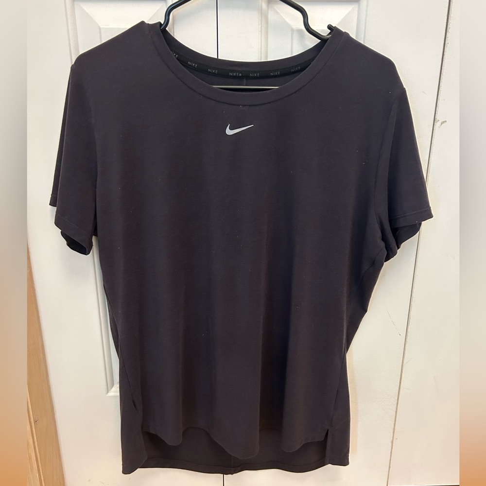 Nike Dri-fit T-shirt deep purple color